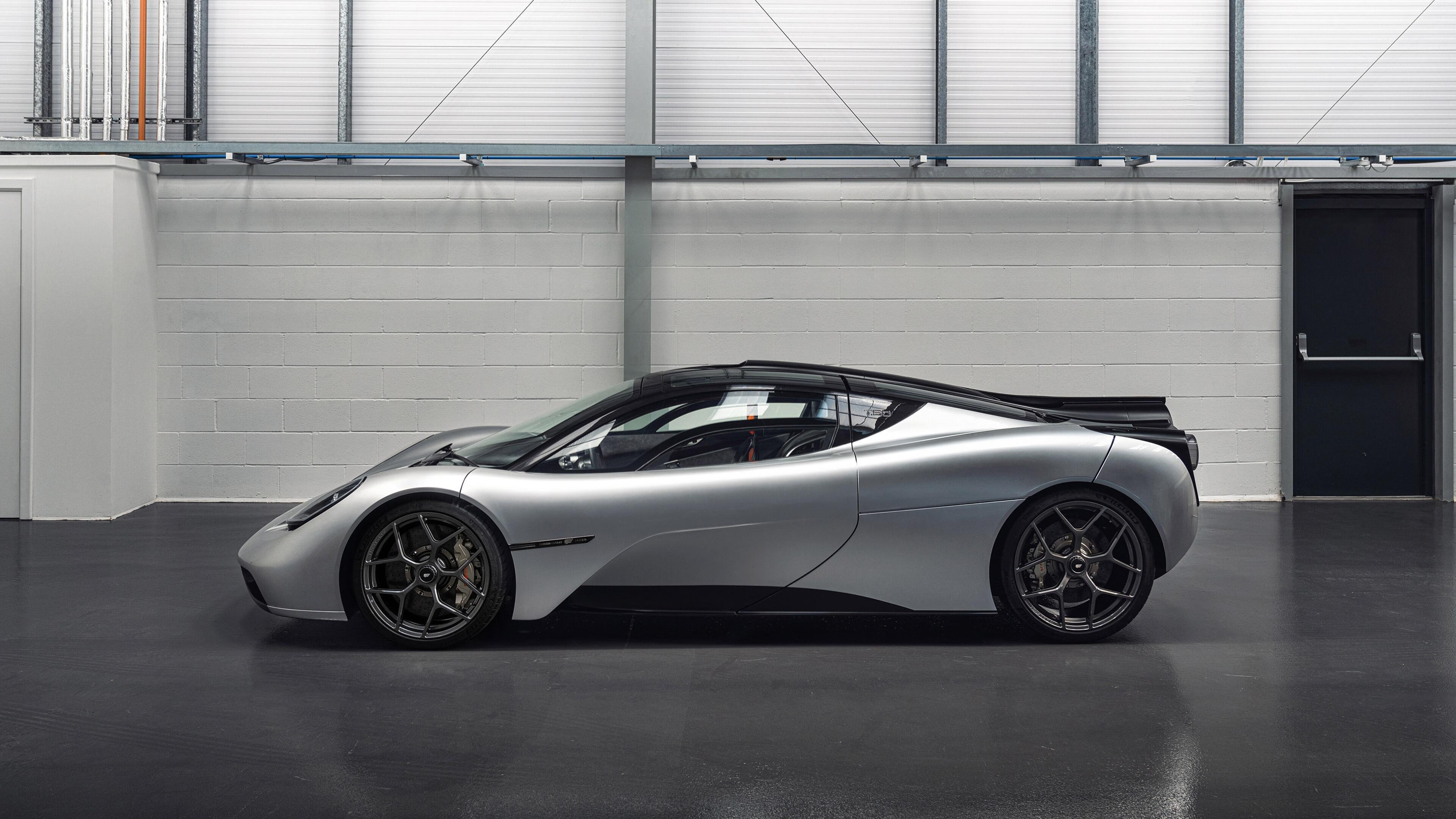 午夜拉锯，当公牛撞倒火箭，切特在德国正推开未来之门